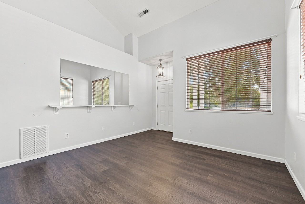 9468 Pony Gulch Way - Photo 3 of 36