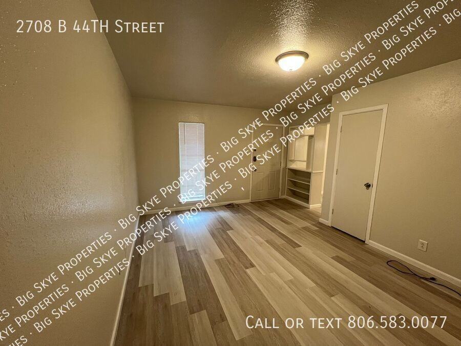 2708 44th St - Photo 2 of 13