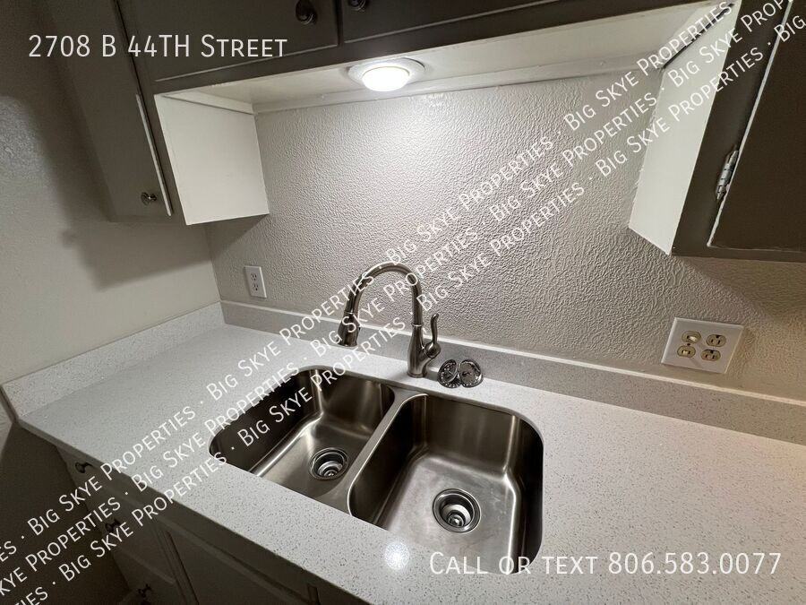 2708 44th St - Photo 7 of 13