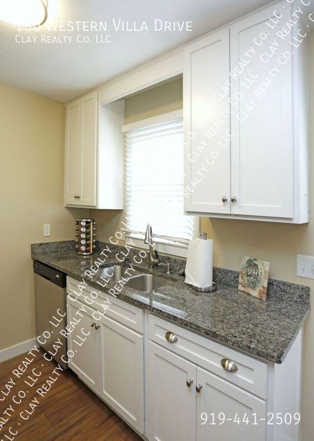 130 Western Villa Dr - Photo 5 of 36