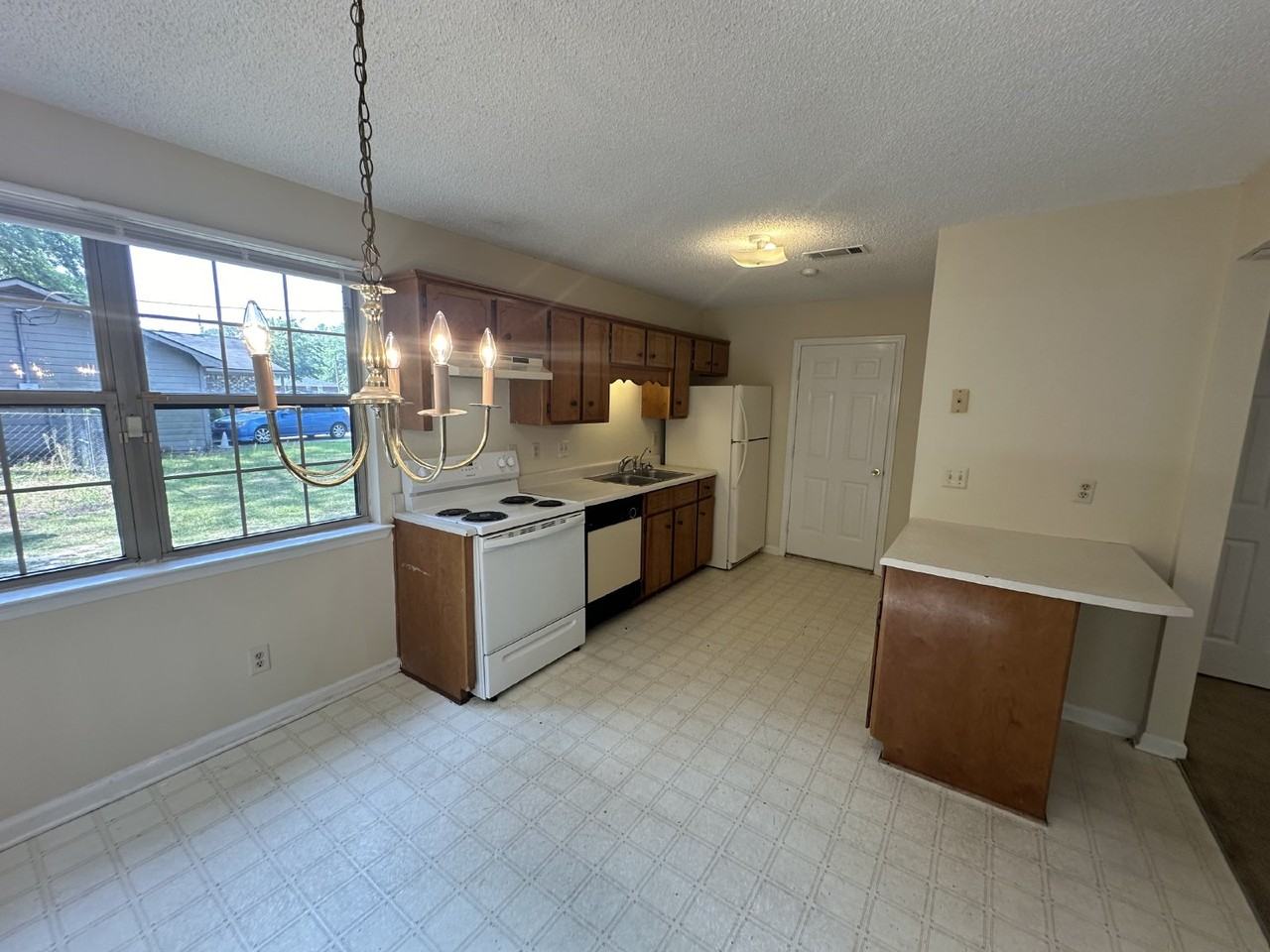 52 Bass Rd - Photo 3 of 9