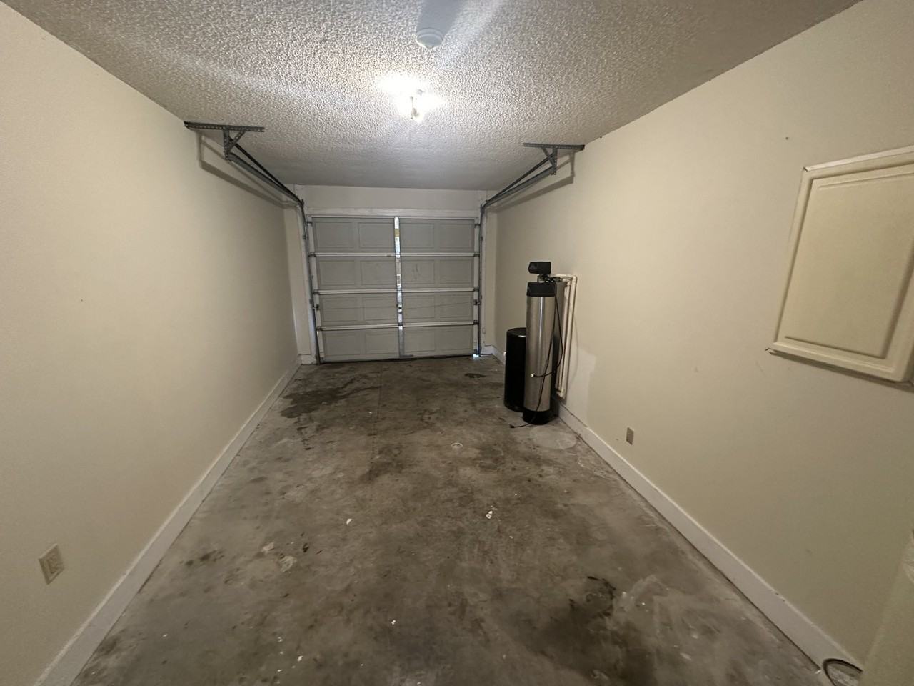 52 Bass Rd - Photo 4 of 9