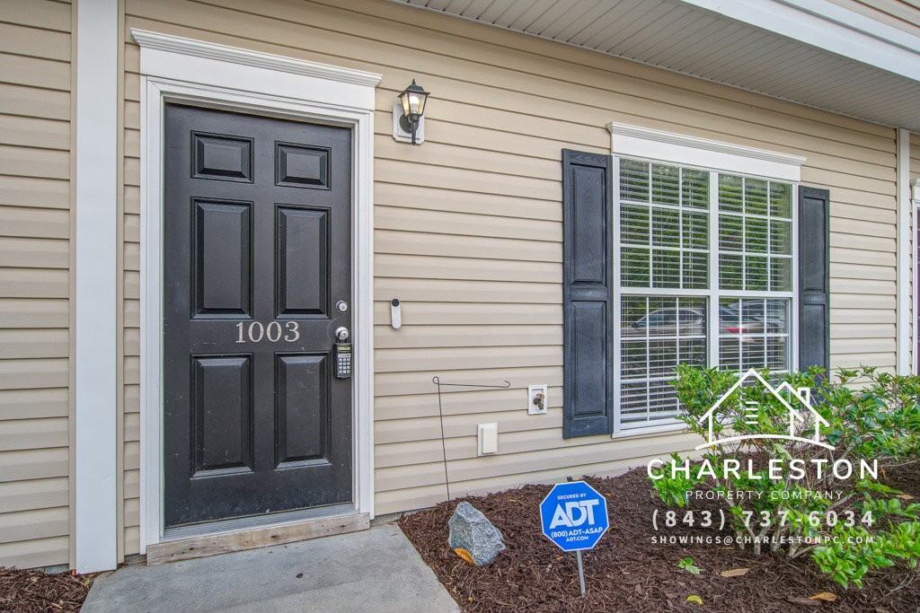 1003 Lexi Ct - Photo 2 of 24