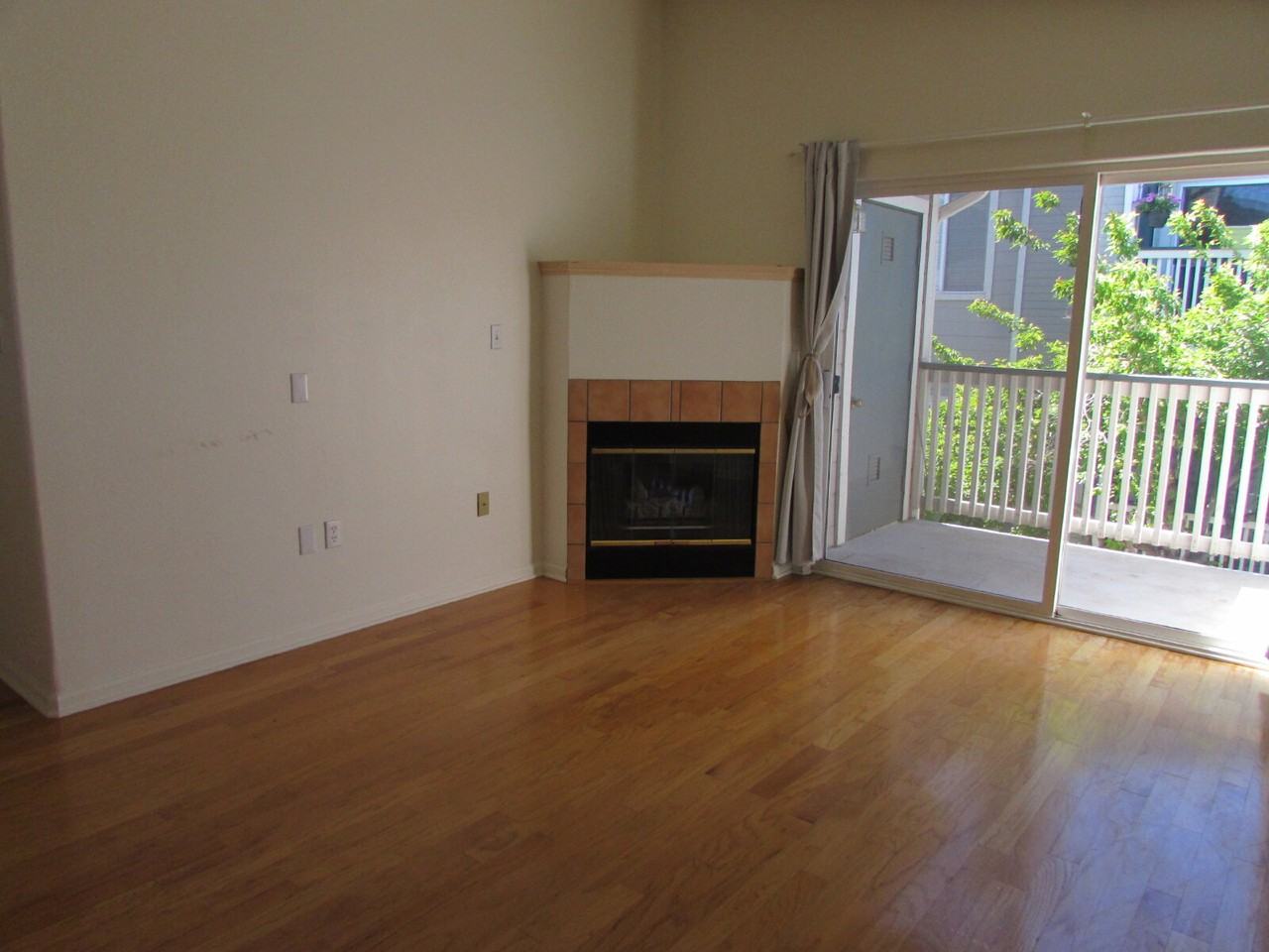 8406 Pebble Creek Way - Photo 5 of 12