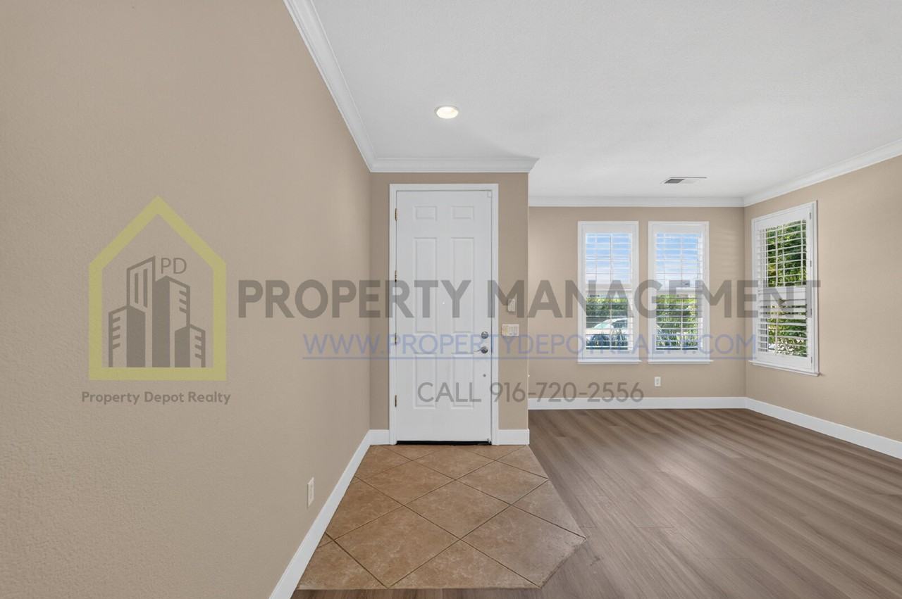 1570 Charm Way - Photo 7 of 50