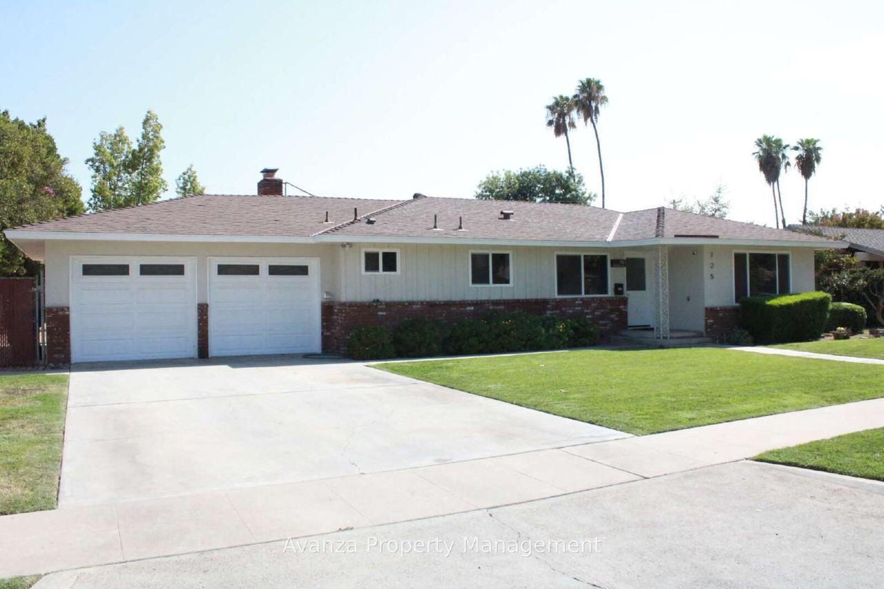 725 W Rialto Ave - Photo 2 of 26