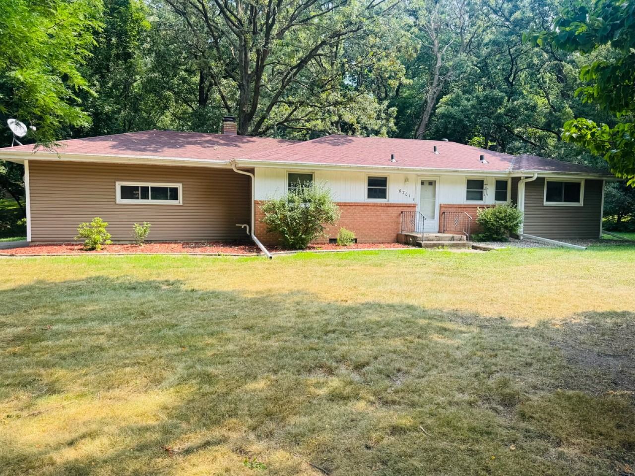 6701 Kingston Dr - Photo 5 of 30