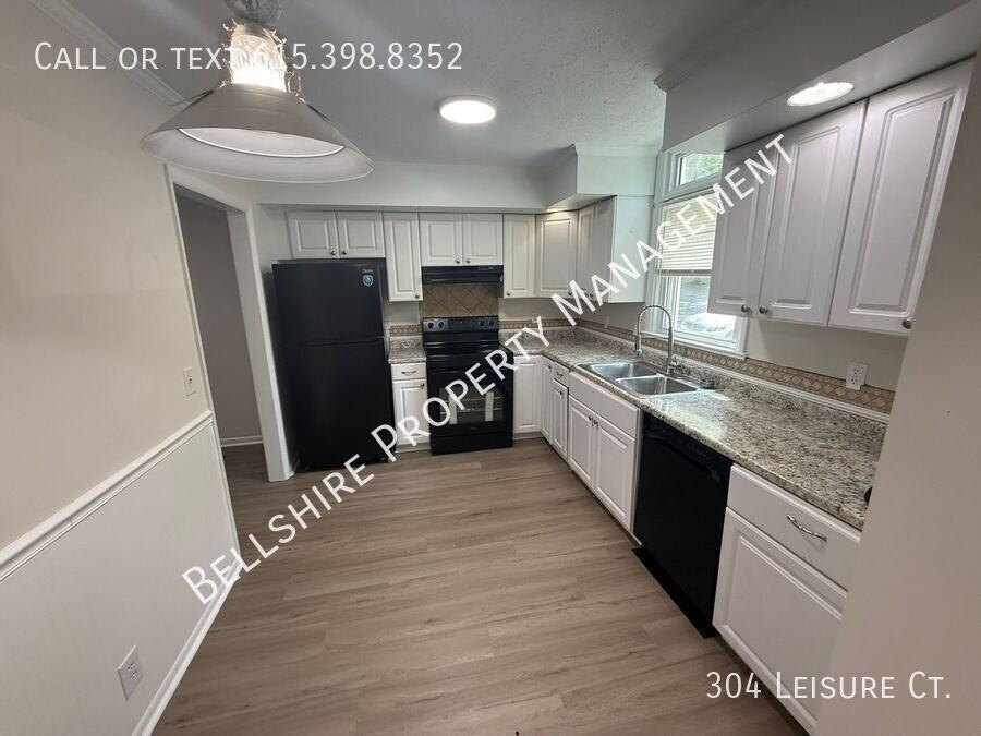 304 Leisure Ct - Photo 4 of 16