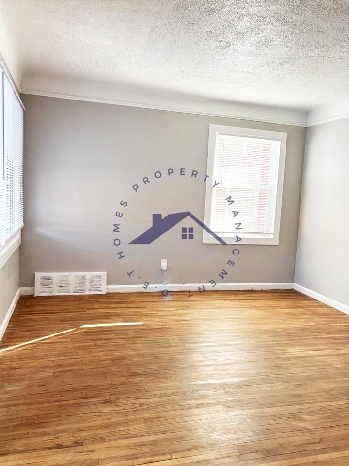 18637 Forrer St #1 - Photo 4 of 29