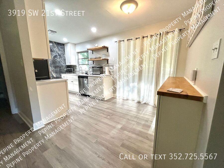 3919 Sw 21st St - Photo 5 of 25