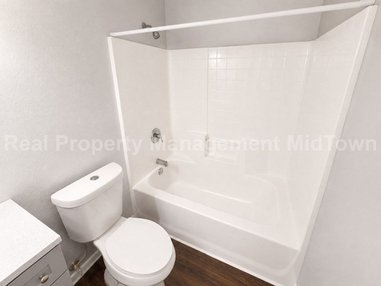 1004 Mazourka Dr - Photo 6 of 14