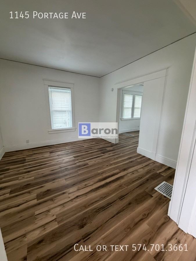 1145 Portage Ave - Photo 4 of 12
