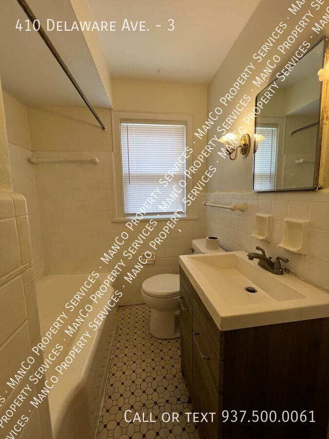 410 Delaware Ave #3 - Photo 6 of 7