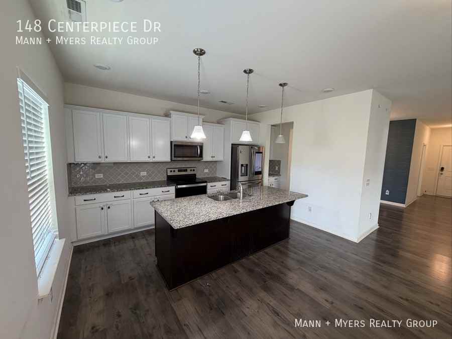 148 Centerpiece Dr - Photo 4 of 14