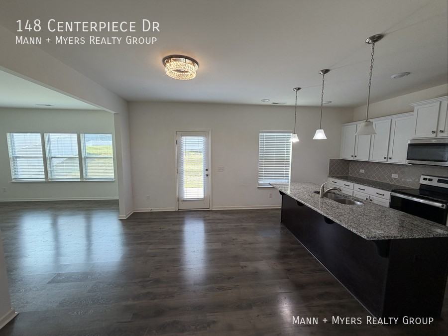 148 Centerpiece Dr - Photo 6 of 14