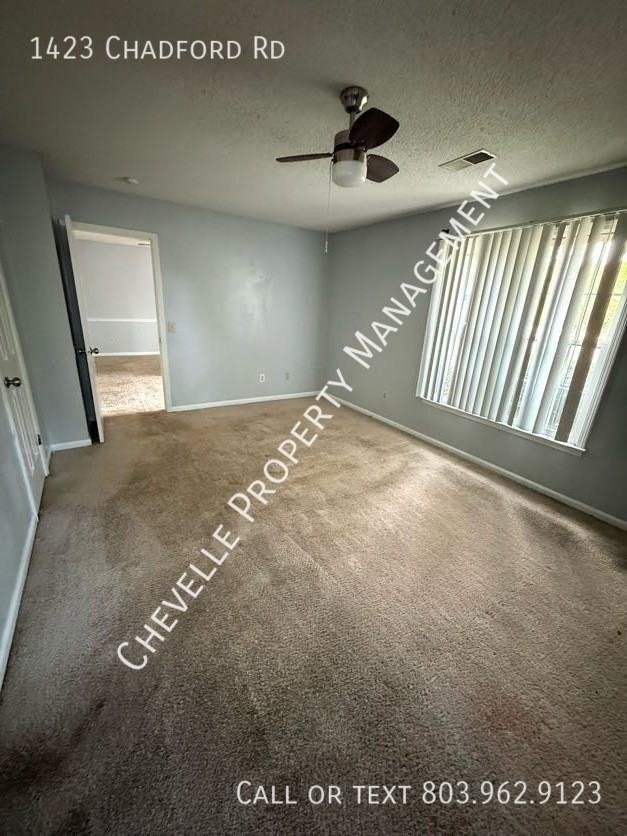 1423 Chadford Rd - Photo 4 of 14