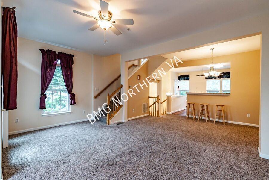 5819 Pearson Ln - Photo 5 of 24