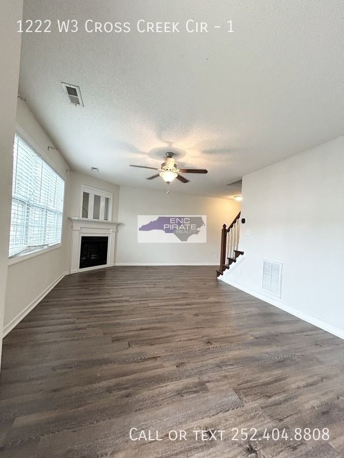 1222W3 Cross Creek Cir #1 - Photo 4 of 20