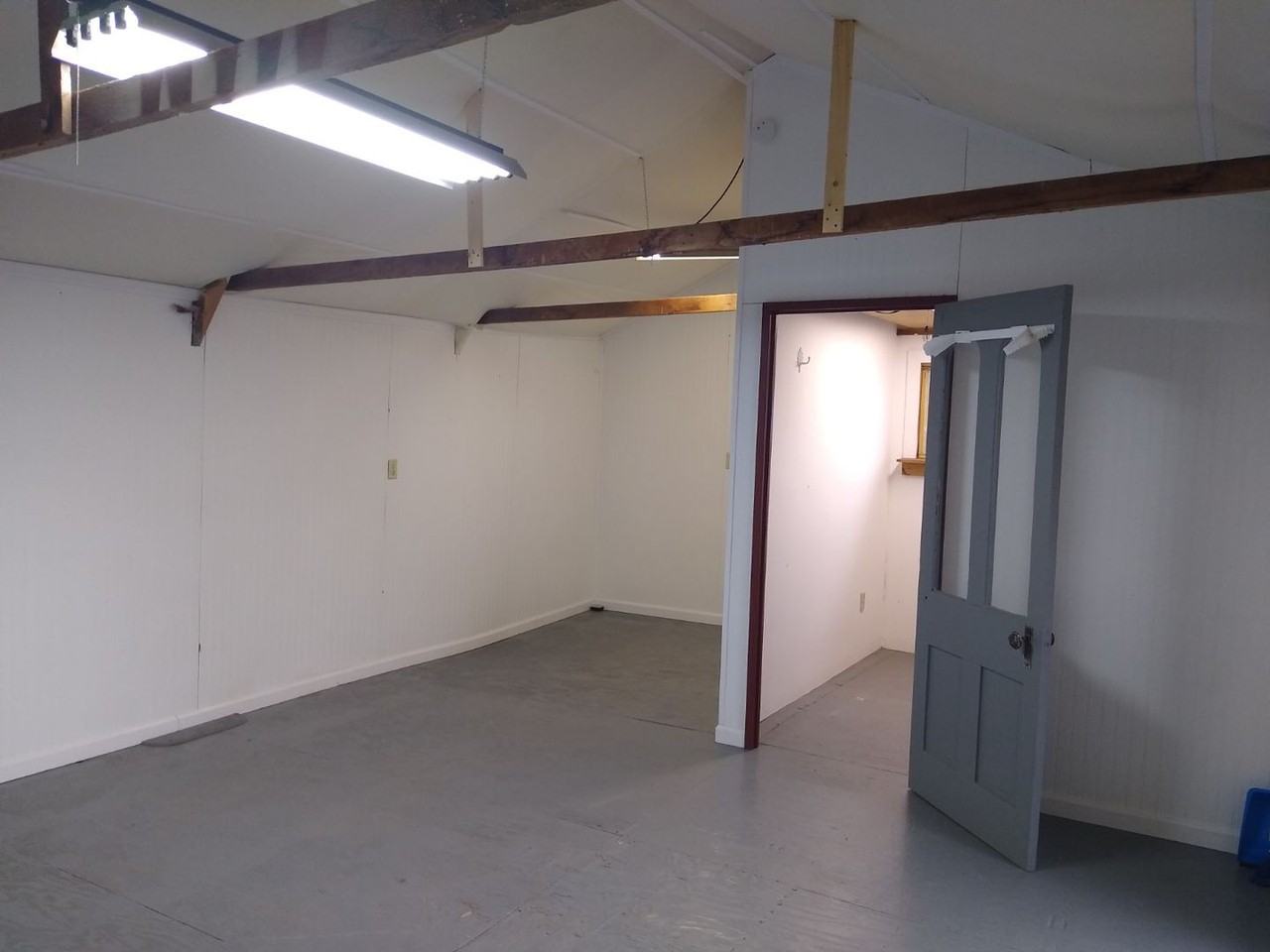 67 Waltham Garage - Photo 4 of 9