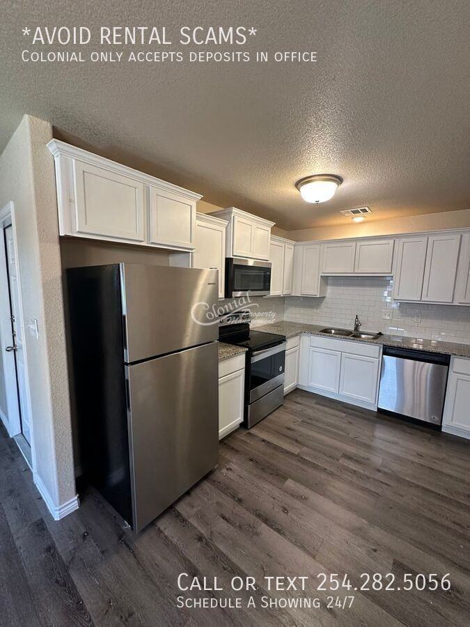 2403 Duntov Dr #B - Photo 6 of 28
