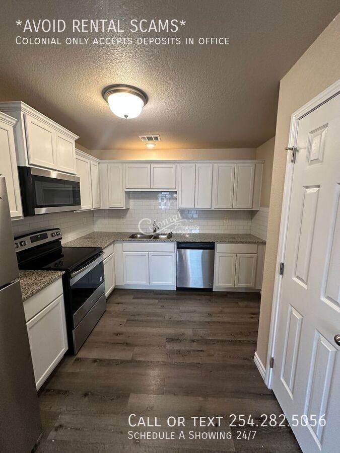2403 Duntov Dr #B - Photo 7 of 28
