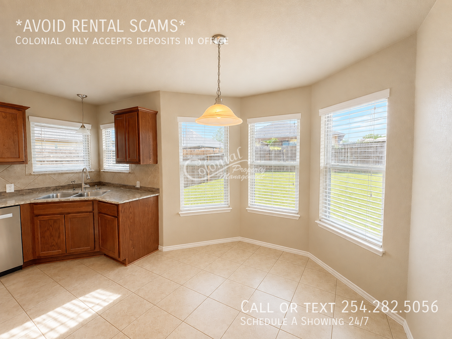 3422 Plains St - Photo 5 of 17