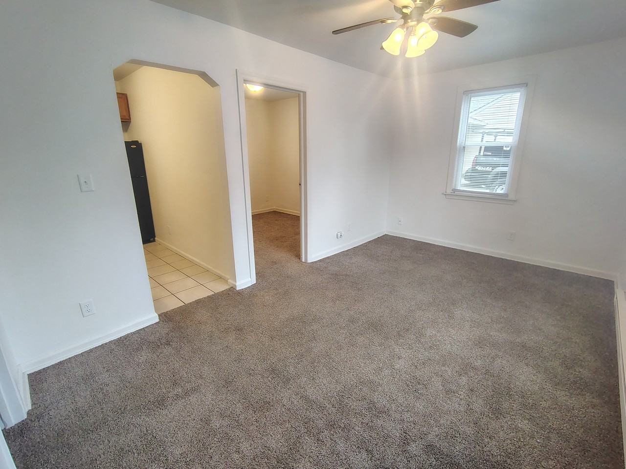 921 River Park Dr #1 - Photo 4 of 6
