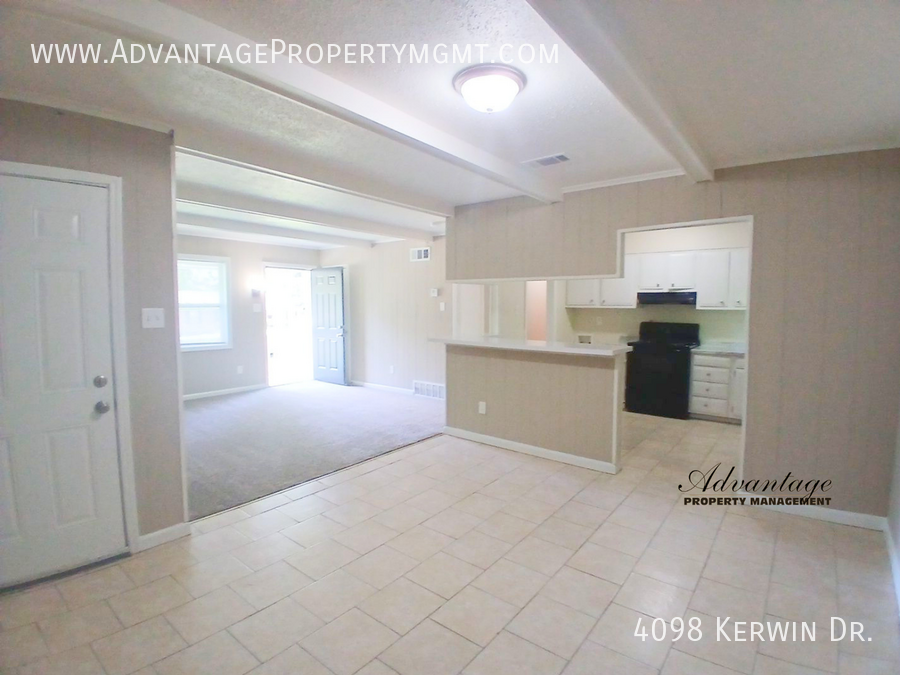 4098 Kerwin Dr - Photo 5 of 19