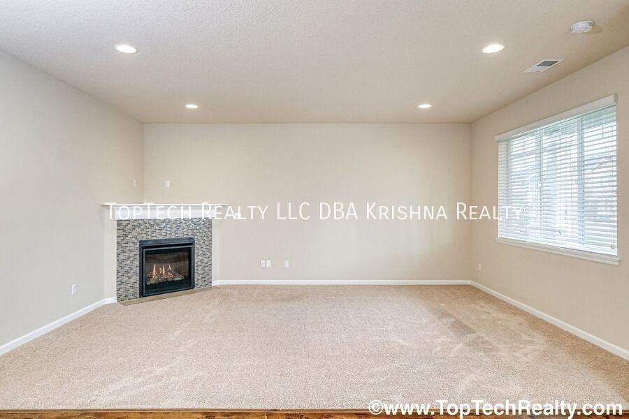 7226 Nw Abigail Ter - Photo 3 of 25