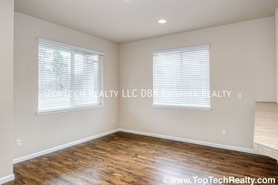 7226 Nw Abigail Ter - Photo 6 of 25