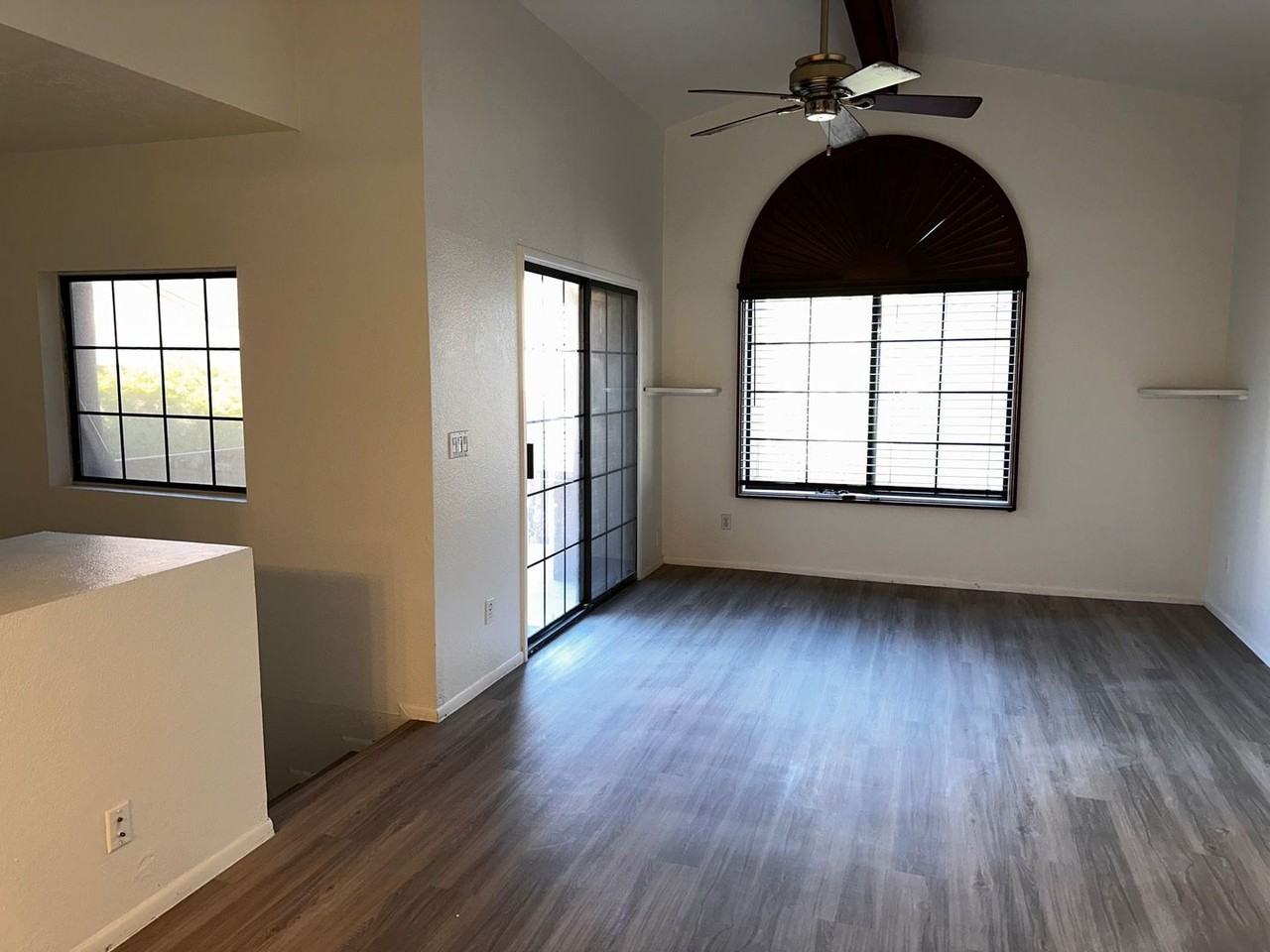 700 E Mesquite Cir - Photo 5 of 15