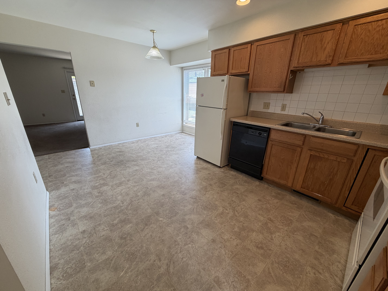 829 Southwest Blvd - Photo 4 of 50