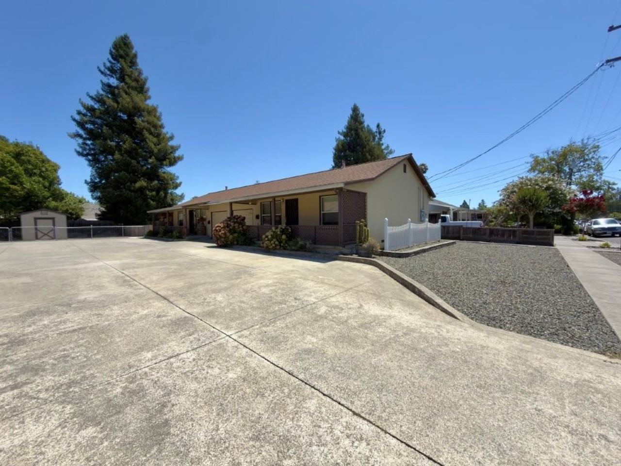 2670 Adrian St - Photo 2 of 40