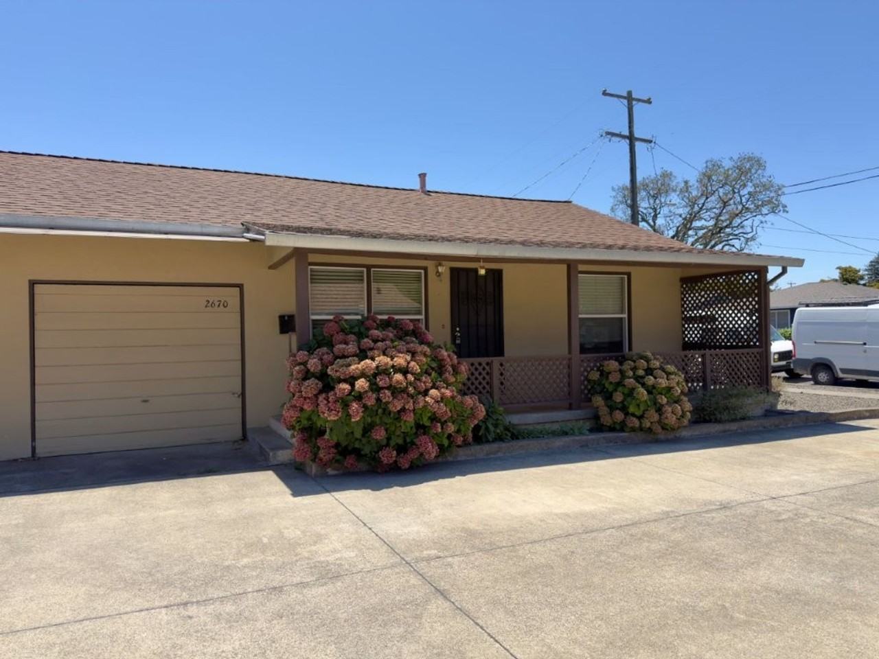 2670 Adrian St - Photo 3 of 40