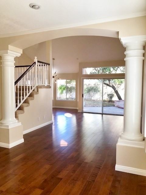 1727 Blossom Ct - Photo 4 of 35