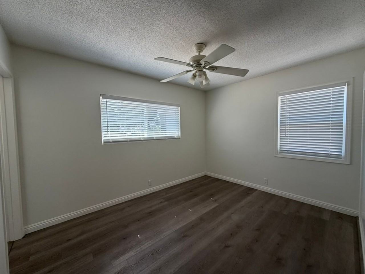 512 S La Serena Dr - Photo 3 of 14