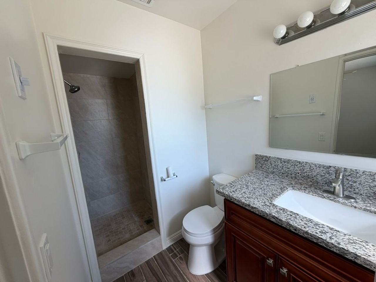 512 S La Serena Dr - Photo 5 of 14