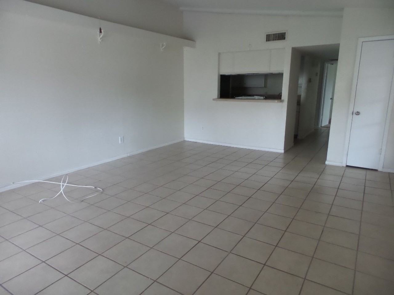 5110 Palo Alto Dr - Photo 3 of 15