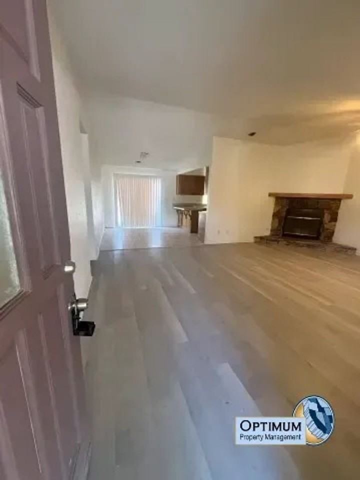 15286 Del Norte Dr - Photo 4 of 23