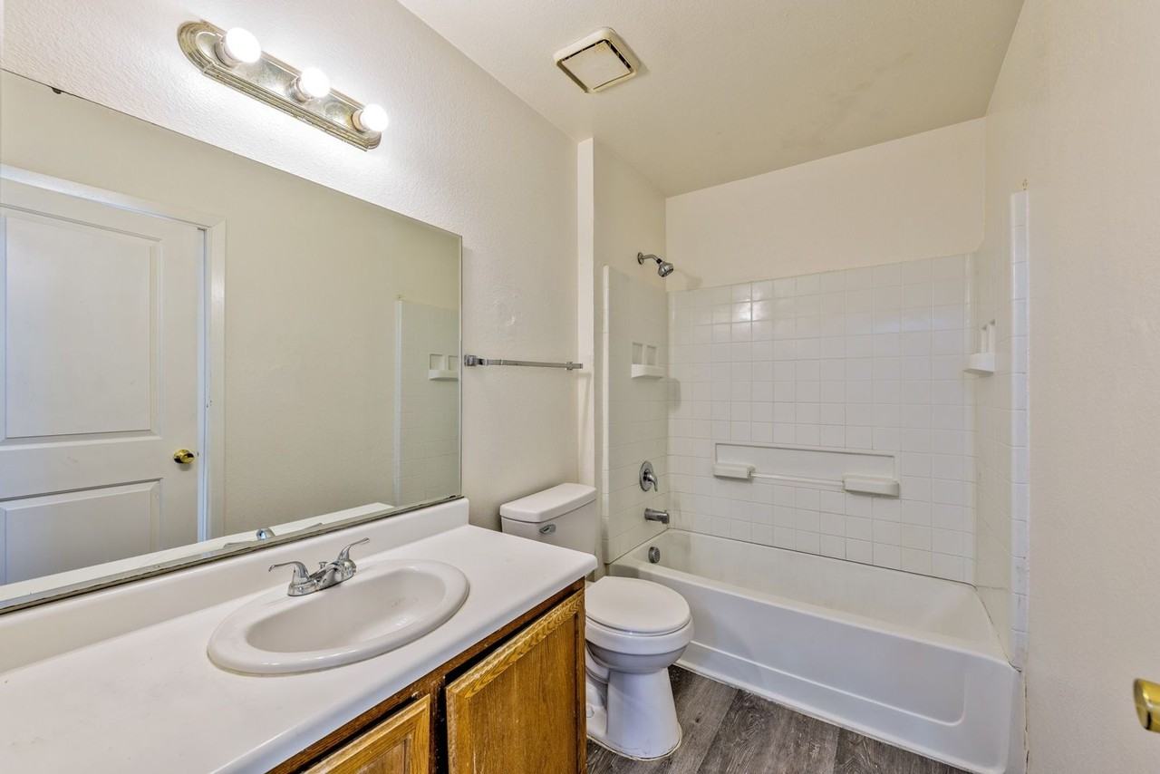 7030 Burcot Ave #K113 - Photo 4 of 11