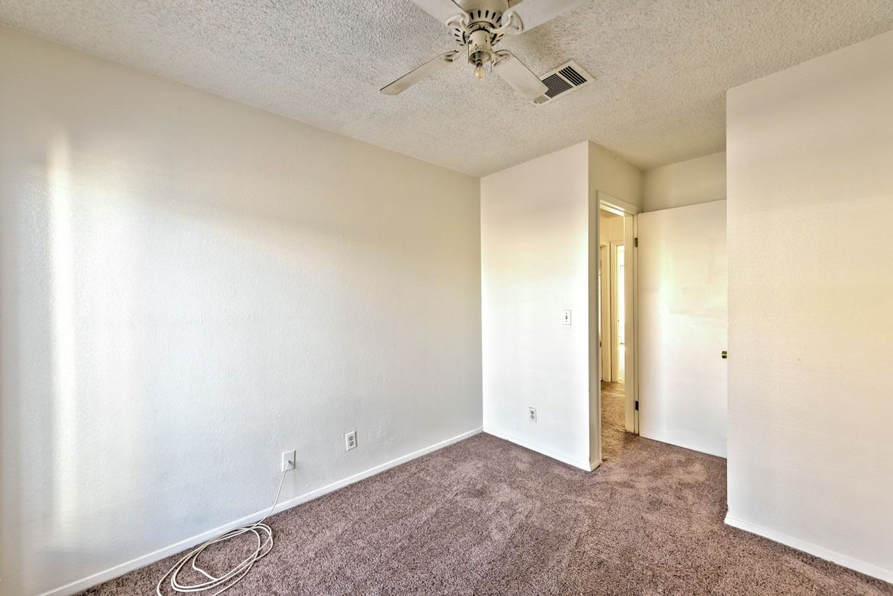 7030 Burcot Ave #K113 - Photo 7 of 11