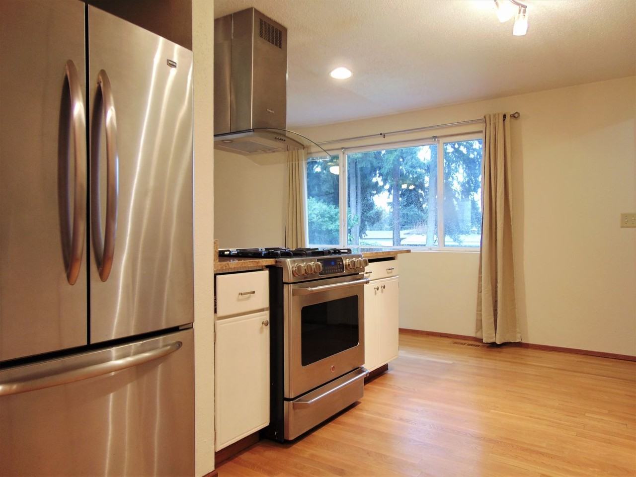 9821 S 212th St - Photo 4 of 20