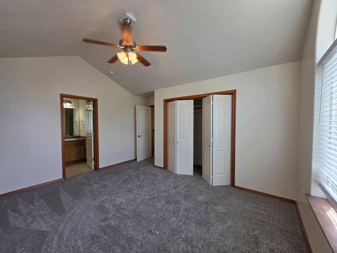 355 Sw Pemberly Loop - Photo 6 of 15