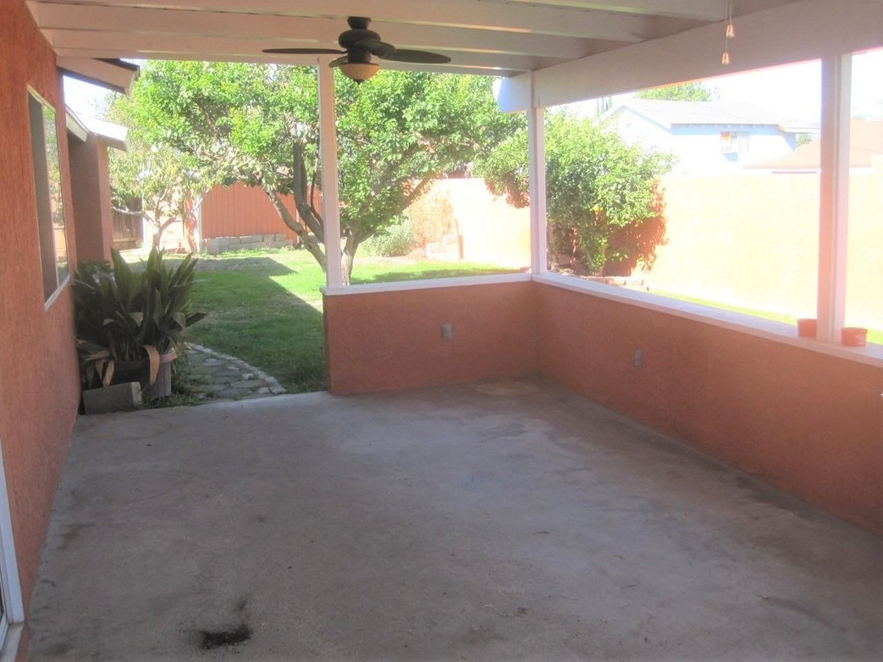 2441 Sylvian Ln - Photo 2 of 9