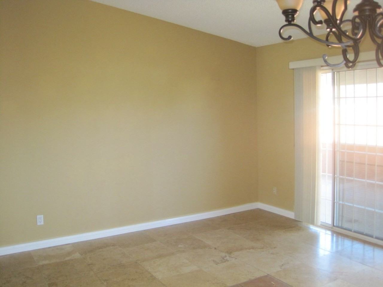 2441 Sylvian Ln - Photo 5 of 9