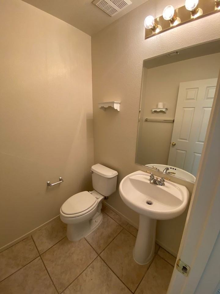 10185 Birch Bluff Ln - Photo 3 of 16