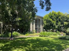 featured image of 933 Arcadia Ave