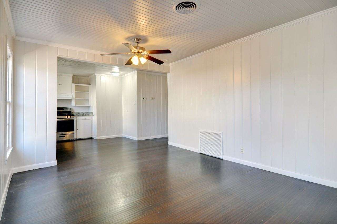 2409 Horne St - Photo 4 of 24