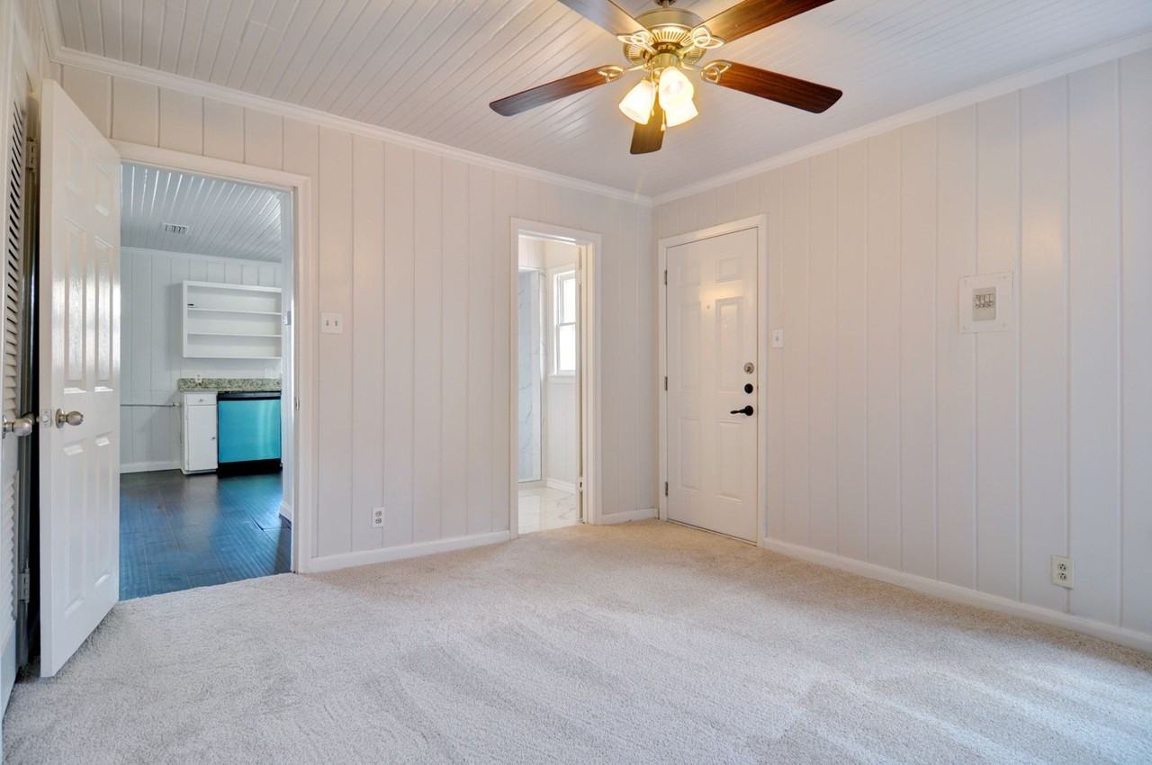 2409 Horne St - Photo 7 of 24