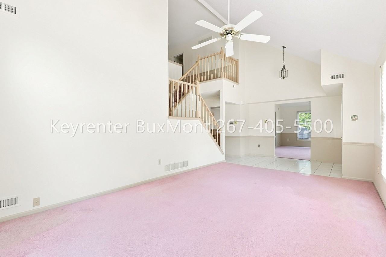11 Nathan Ct - Photo 6 of 17